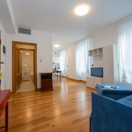 Savoia Bach 0-13 Apartment