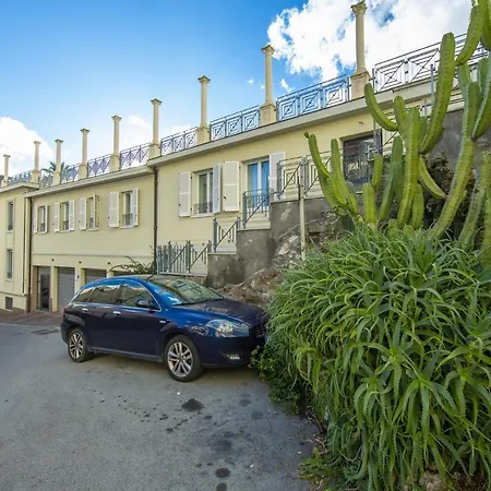 Savoia Bach 0-13 Appartement *