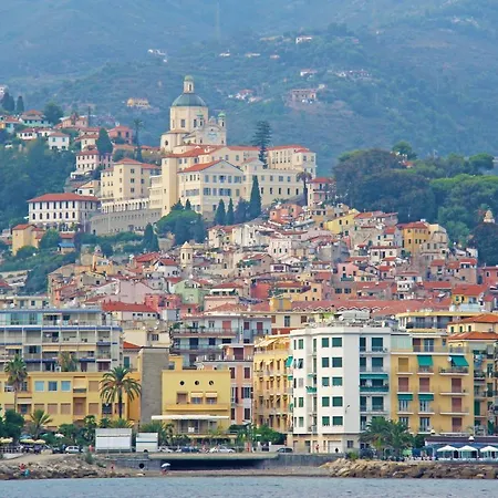 Appartement Savoia Bach 0-13 *